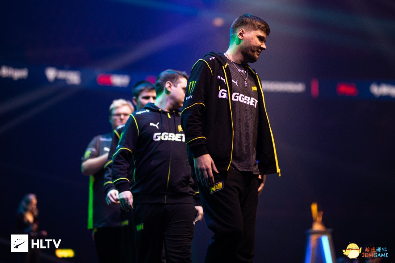 决于他的个 决于他的个